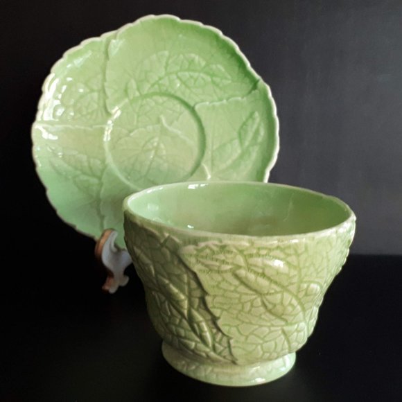 Vintage Carlton ware green Fox glove sugar cup and saucer - Picture 3 of 10